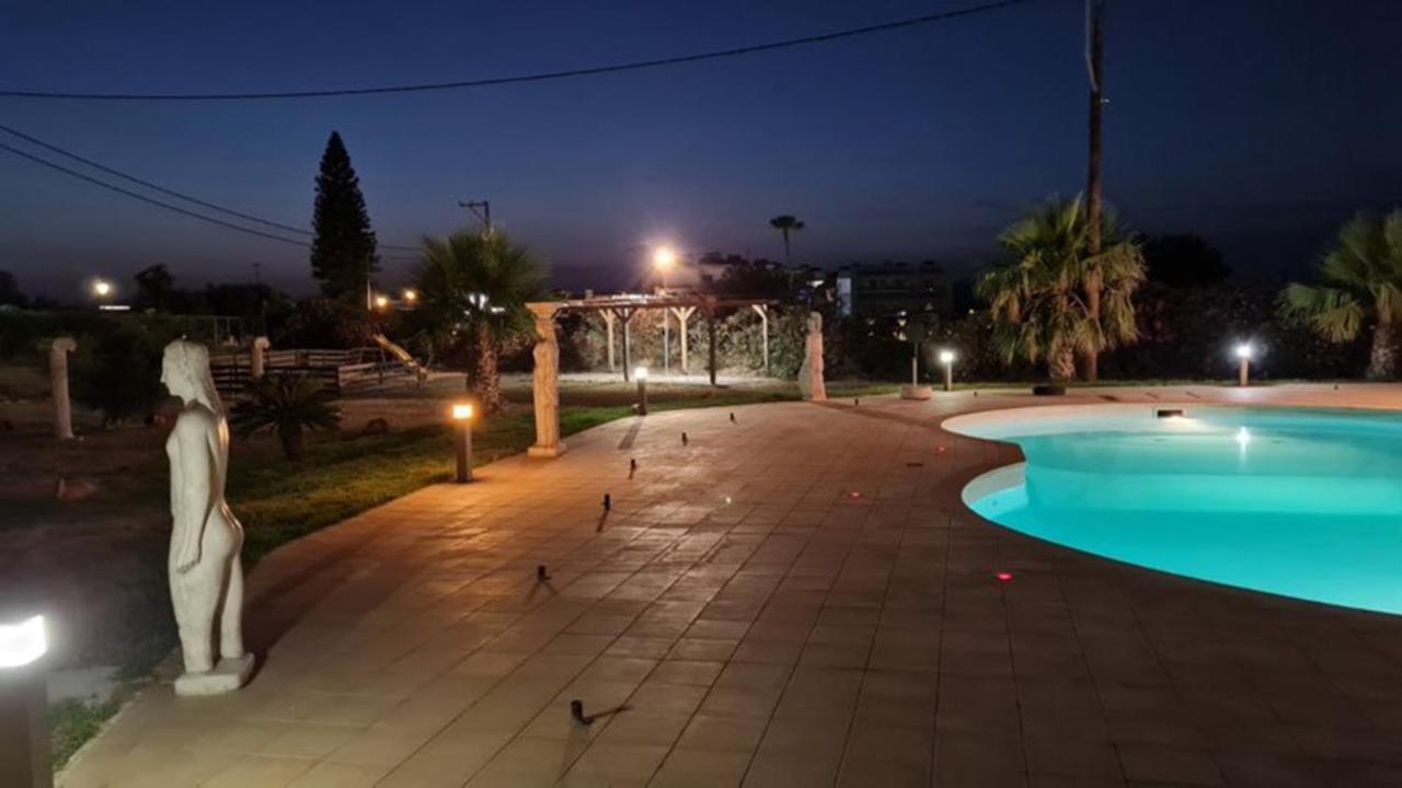 Garden City Image Tigkaki  Luaran gambar